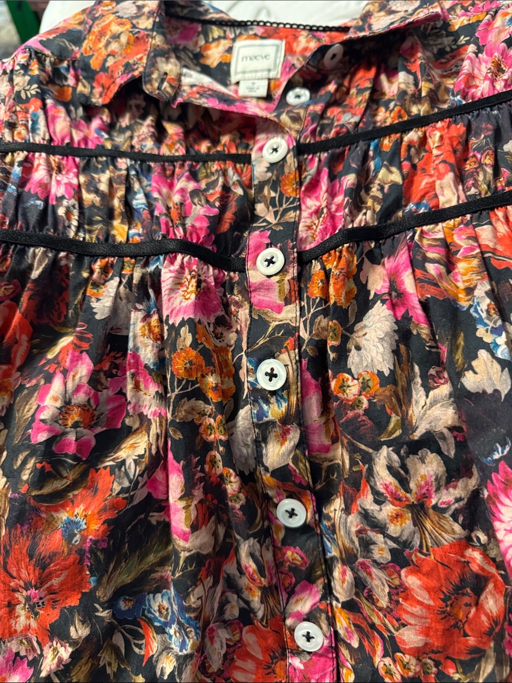 Maeve Multicolor Floral crop blouse with Pink Blooms - Picture 3 of 7
